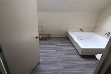 Photo of property in 84 Matipo Street, Riccarton, Christchurch, 8041