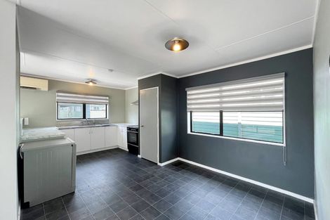 Photo of property in 27 Tiller Close, Kelvin Grove, Palmerston North, 4414