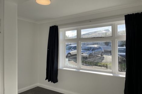 Photo of property in 17 Naughton Terrace, Kilbirnie, Wellington, 6022