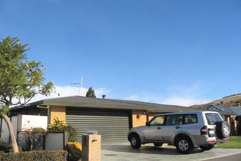 Photo of property in 4 Matthews Place, Taradale, Napier, 4112
