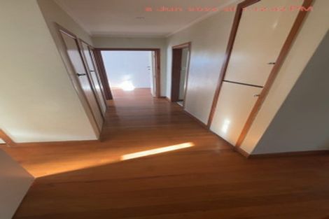 Photo of property in 1/128 Triangle Road, Massey, Auckland, 0614