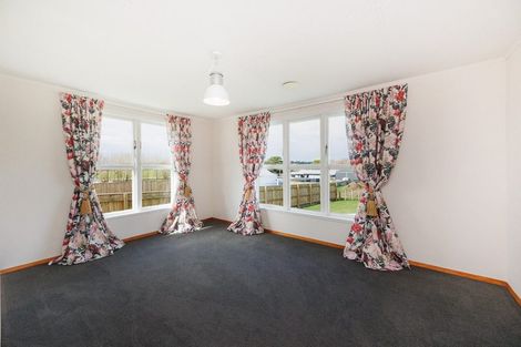 Photo of property in 45 Godley Street, Halcombe, 4779