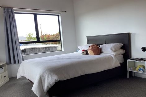 Photo of property in 2/92 Verran Road, Birkdale, Auckland, 0626