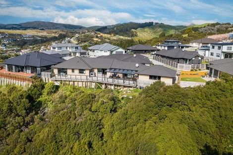 Photo of property in 27 Topsail Way, Whitby, Porirua, 5024