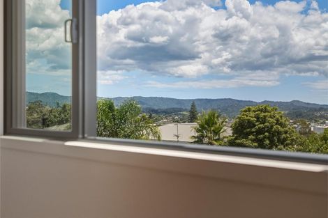 Photo of property in 85a Awaroa Road, Sunnyvale, Auckland, 0612