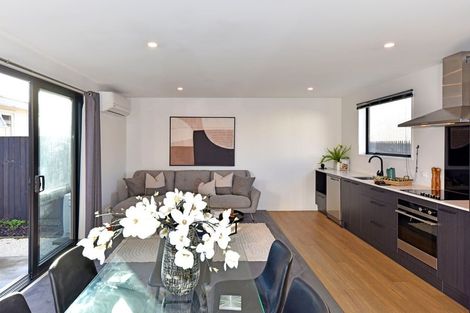 Photo of property in 2/502 Armagh Street, Linwood, Christchurch, 8011