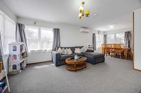 Photo of property in 1/94 Beaumonts Way, Manurewa, Auckland, 2102