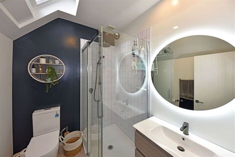 Photo of property in 18 Lombard Place, Avonhead, Christchurch, 8042