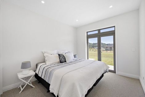 Photo of property in 5 Riverside Way, Clevedon, 2585