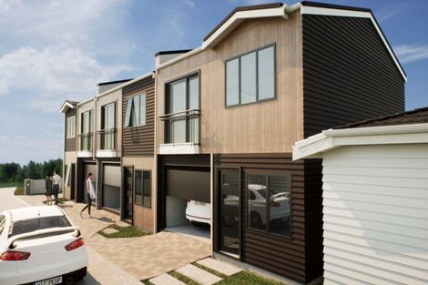 Photo of property in 18 Justamere Place, Weymouth, Auckland, 2103