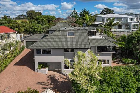 Photo of property in 1/30 Ronald Macken Place, Windsor Park, Auckland, 0632