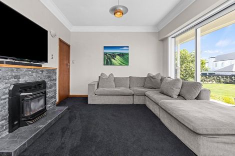 Photo of property in 32 Lucknow Road, Havelock North, 4130