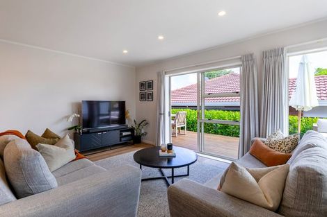 Photo of property in 1a Compass Place, Te Atatu Peninsula, Auckland, 0610