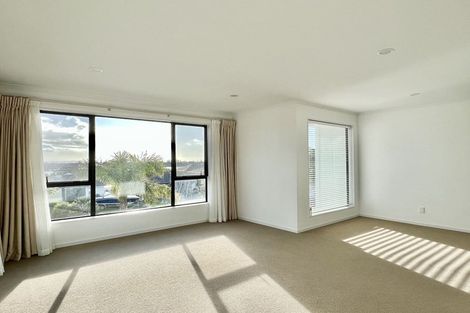 Photo of property in 35 Fennell Crescent, Silverdale, 0932