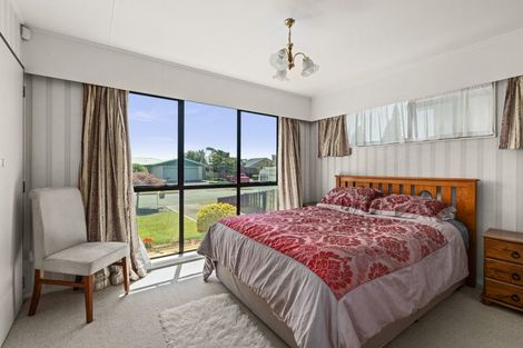 Photo of property in 27 Donegal Crescent, Tamatea, Napier, 4112