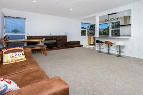 Photo of property in 134 Colwill Road, Massey, Auckland, 0614