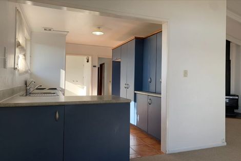 Photo of property in 24 Tamahere Drive, Glenfield, Auckland, 0629