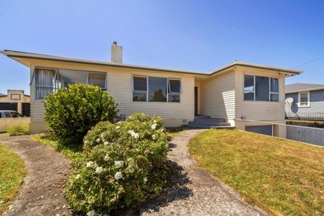 Photo of property in 130 Miranda Street, Stratford, 4332