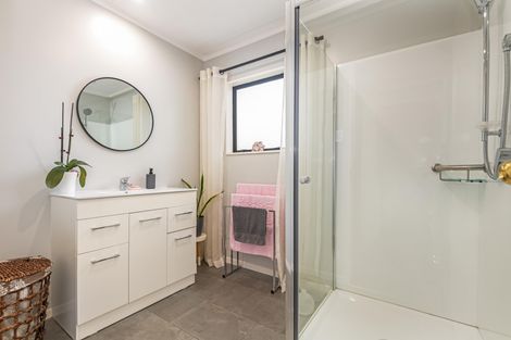 Photo of property in 57 Benmore Avenue, Cloverlea, Palmerston North, 4412