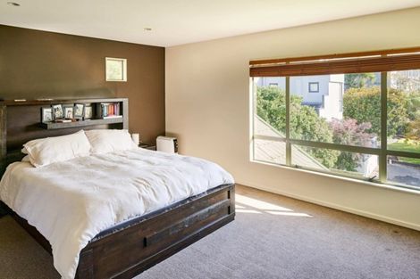 Photo of property in 23 Lanyon Place, Whitby, Porirua, 5024