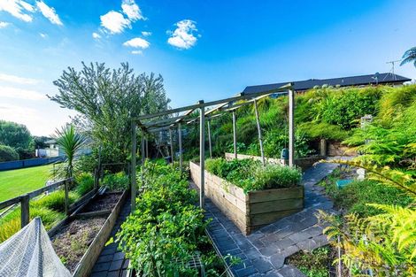 Photo of property in 14r Estates Terrace, Welcome Bay, Tauranga, 3175