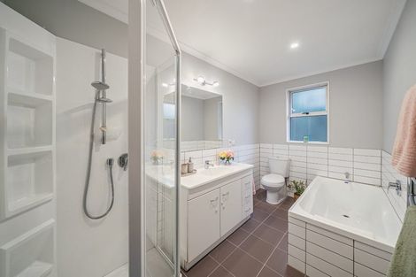 Photo of property in 44 Waipounamu Drive, Kelson, Lower Hutt, 5010