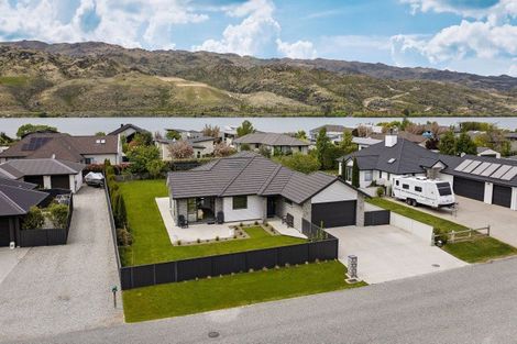 Photo of property in 24 Ethereal Crescent, Mount Pisa, Cromwell, 9383
