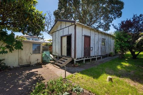 Photo of property in 28 Queens Parade, Devonport, Auckland, 0624
