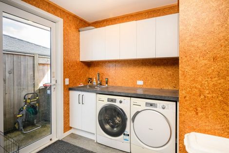 Photo of property in 6 Monarch Drive, Ashhurst, 4810