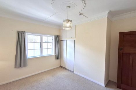 Photo of property in 7 Collier Avenue, Karori, Wellington, 6012