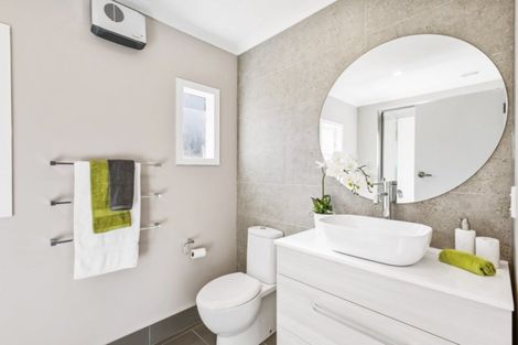 Photo of property in 11 Heather Place, Melville, Hamilton, 3206