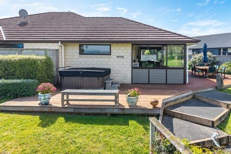 Photo of property in 38 Titoki Road, Waikanae Beach, Waikanae, 5036