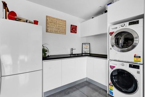 Photo of property in 15 Waitaha Place, Bell Block, New Plymouth, 4312