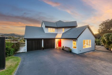 Photo of property in 56 Molyneux Close, Whitby, Porirua, 5024