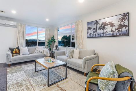 Photo of property in 27 Danube Lane, Glen Eden, Auckland, 0602