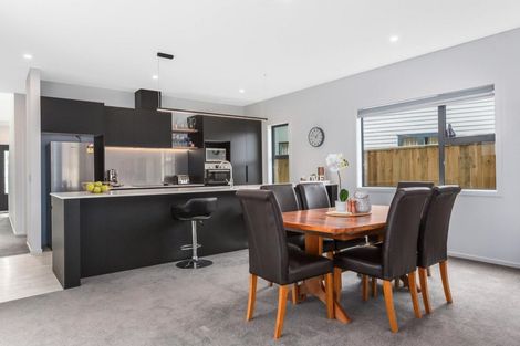 Photo of property in 3a Breakwater Way, Whitby, Porirua, 5024