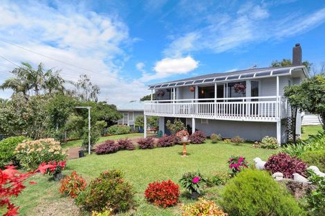 Photo of property in 714 East Coast Road, Pinehill, Auckland, 0632