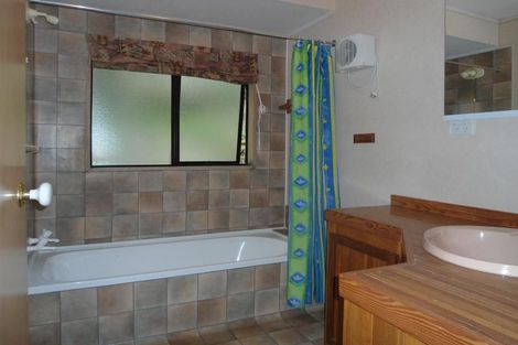 Photo of property in 202 Grafton Road, Thames, 3500