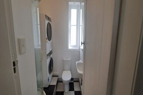 Photo of property in 34f5 Hawkestone Street, Thorndon, Wellington, 6011