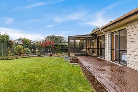 Photo of property in 81 Vivian Street, Burwood, Christchurch, 8083