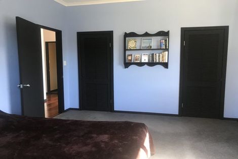 Photo of property in 27 Golf Road, Paraparaumu Beach, Paraparaumu, 5032