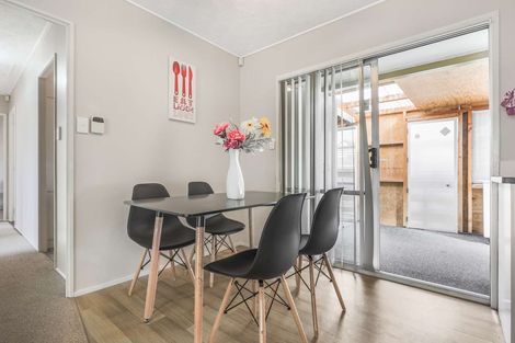 Photo of property in 3/63 Kenderdine Road, Papatoetoe, Auckland, 2025