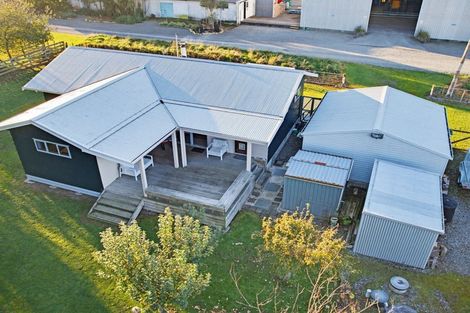 Photo of property in 10 Factory Road, Ballance, Pahiatua, 4983