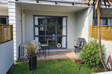 Photo of property in 7/5 Carolina Place, Albany, Auckland, 0632