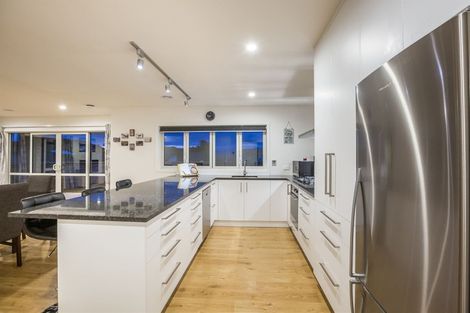 Photo of property in 9 Leadline Place, Whitby, Porirua, 5024