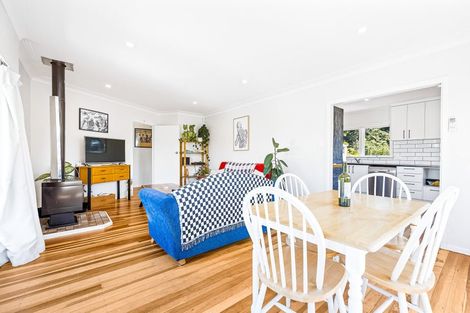 Photo of property in 38 Woodside Road, Massey, Auckland, 0614