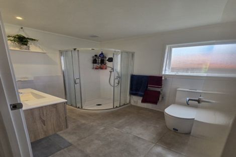 Photo of property in 2/2 Keldale Place, Forrest Hill, Auckland, 0620