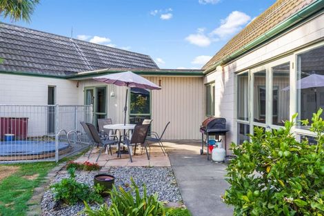 Photo of property in 20 Hillcrest Place, Avonhead, Christchurch, 8042