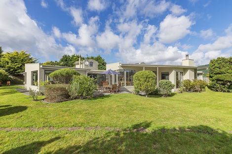 Photo of property in 12 Gladys Scott Place, Tawa, Wellington, 5028