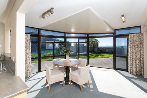 Photo of property in 71 The Esplanade, Westshore, Napier, 4110